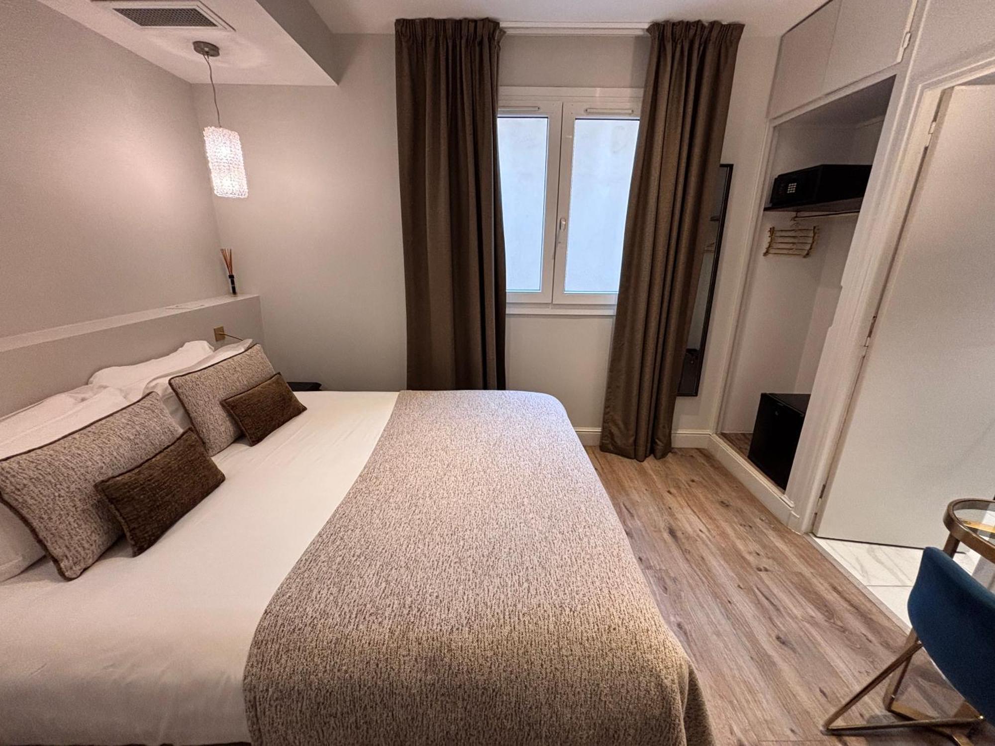 Cosy Room,1758297119:JPEG